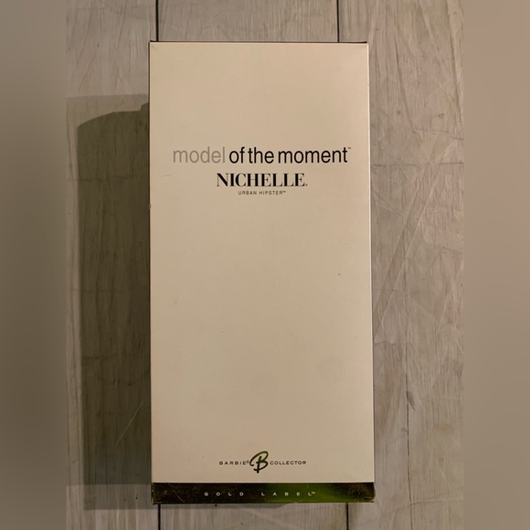 Mattel Barbie Gold Label 2004 Model Of The Moment Michelle Urban Hipster Doll - Picture 13 of 15